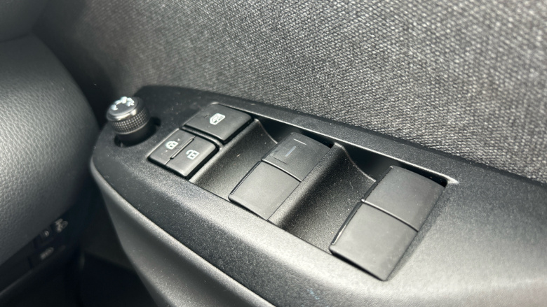 Toyota Yaris Cross 1.5 Hybrid Design 5dr CVT Hybrid Estate